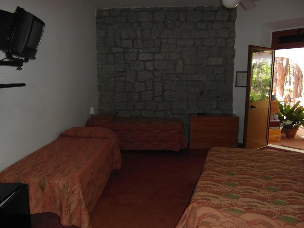 Hotel Villa Nettuno Marina di Campo Oda fotoğraf