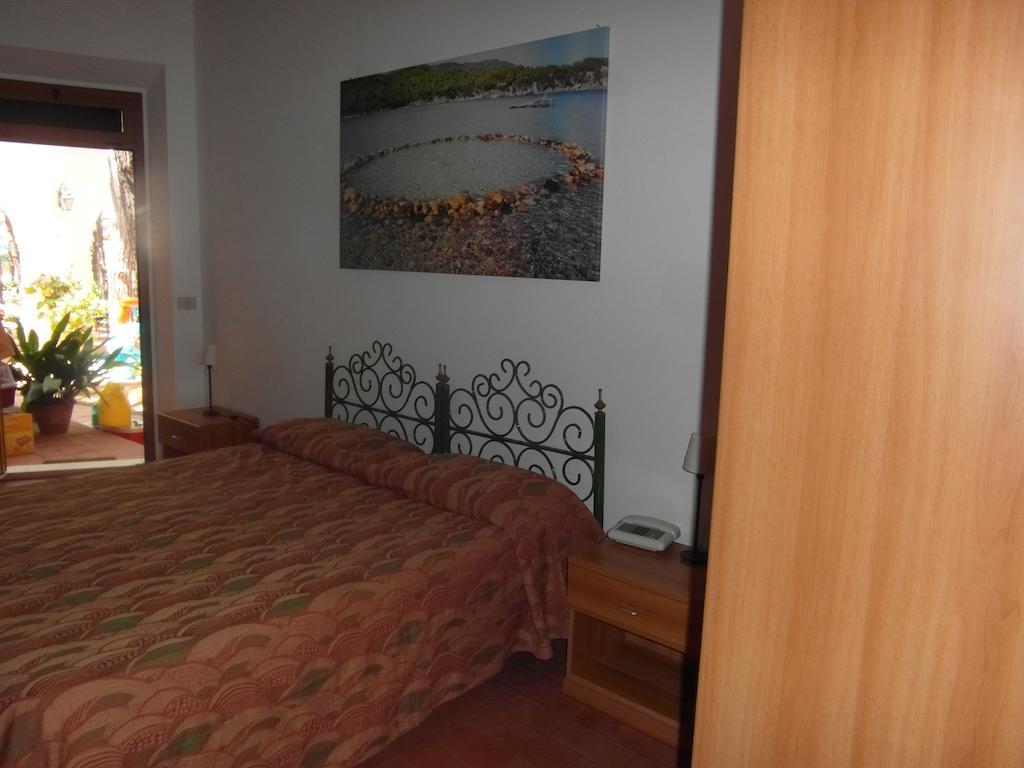 Hotel Villa Nettuno Marina di Campo Oda fotoğraf